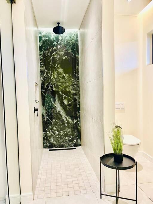 Hyde Park Sandton Luxury 2br Floor *