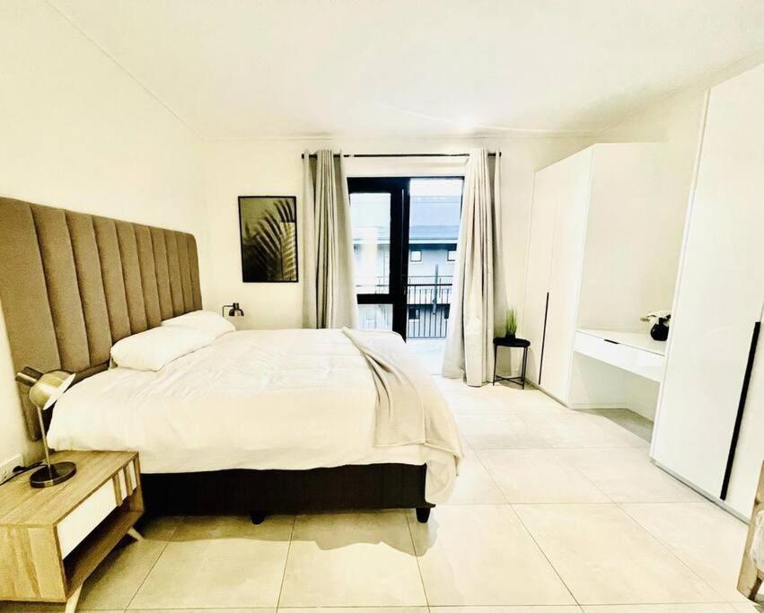 Hyde Park Sandton Luxury 2br Floor Appartement Johannesburg